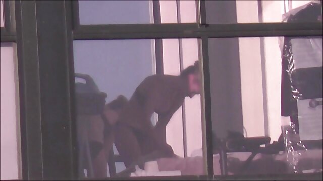 Sexo sem registo  Desenhar uma rapariga vermelha suave com vídeo pornô carnaval uma cara bonita