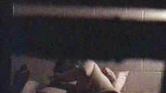 Sexo sem registo  Malato dorme lentamente na rata e fode na Boca filme pornô da bruna Foda