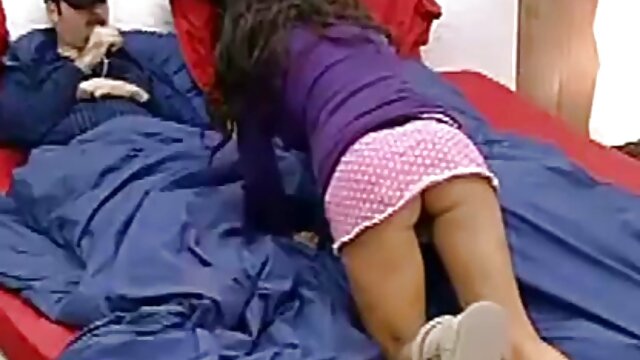 Sexo sem registo  Levar uma pila numa vagina russa suave eu quero um filme de pornô