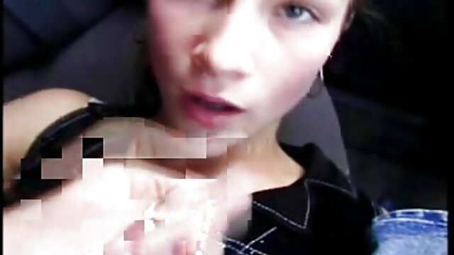 Sexo sem registo  Esposa fingindo marido na frente da câmera Amador Sho filme pornô comendo Amador