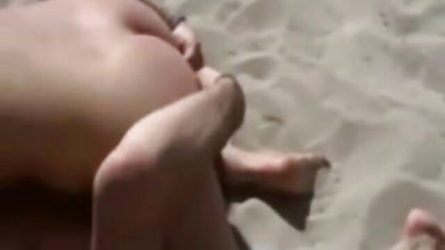 Sexo sem registo  O secretário come bem e vídeo pornô homem e mulher é recompensado como membro
