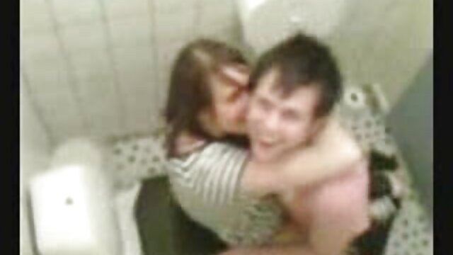 Sexo sem registo  Gangbang passional com três vídeo pornô ju pantera Loiras luxuosas