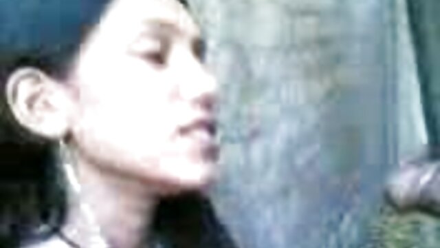 Sexo sem registo  O homem arrancou-lhe as costas e a vídeo pornô de mulher loira mãe da mãe ajudou-o calmamente.