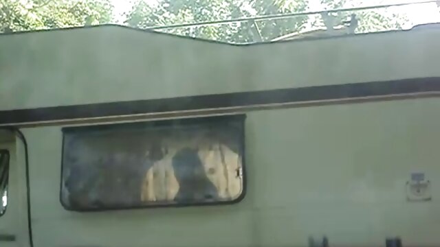 Sexo sem registo  Uma senhora russa esperou por Sexo a longo filme pornô explícito prazo.