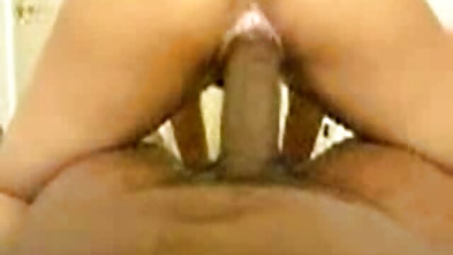 Sexo sem registo  Filho a vídeo pornô velha foder duas lindas irmãs Maduras