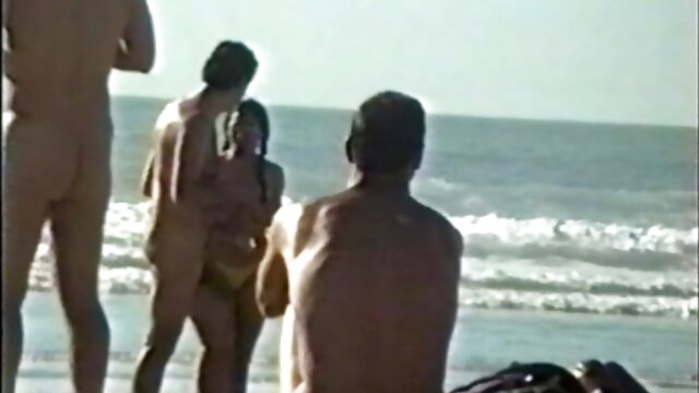 Sexo sem registo  Estabelecer uma relação vídeo pornô só morena com a irmã mais nova e o vice-presidente várias vezes