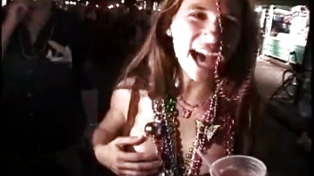 Sexo sem registo  Big group stud lift and cum in mouth vídeo pornô bem safado