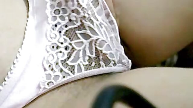 Sexo sem registo  A vídeo pornô assistir agora miúda gira fez um bom trabalho.
