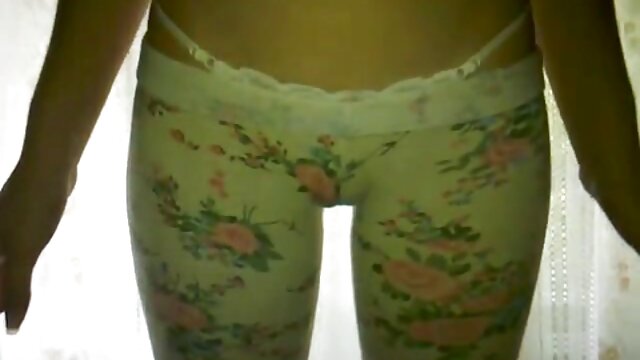 Sexo sem registo  Magricela vídeo pornô de pai comendo filha Loura