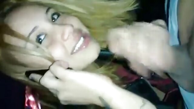 Sexo sem registo  CRA vídeo pornô professora marriedy gift see in a limousine