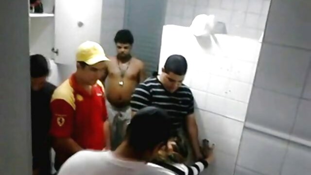 Sexo sem registo  A namorada asiática tem uma dica. vídeo de pornô safado