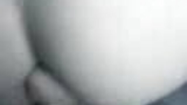 Sexo sem registo  A rapariga Fodeu no carro e acabou. filme de pornô português