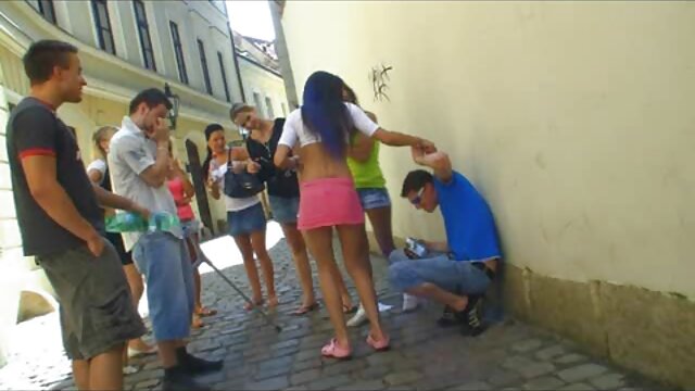 Sexo sem registo  Um homem maduro samba vídeo pornô a sua mulher russa madura com abóbora a foder