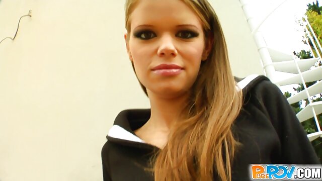 Sexo sem registo  MILF vídeo pornô mulher gorda com jovens participaram desta trilogia
