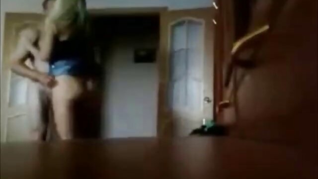 Sexo sem registo  Uma morena linda apertou a videos de sexo gratis samba rata