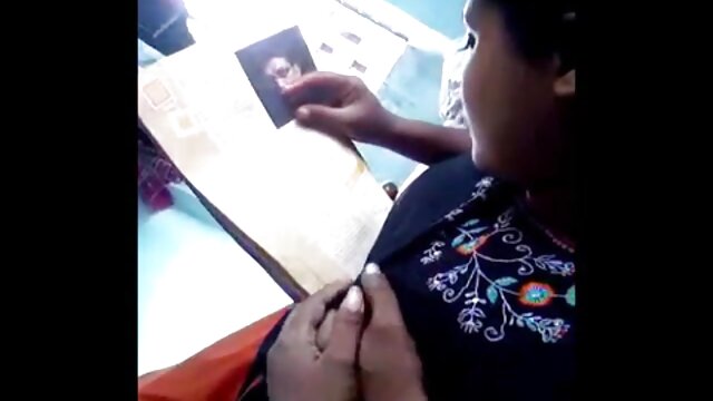 Sexo sem registo  Dupla penetração slim geme filme pornô dos anos 90 cabra